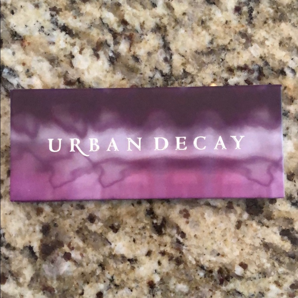 Urban Decay Eyeshadow and Liner Palette
